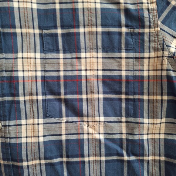 Eddie Bauer Men’s Plaid Short Sleeve Button-Up Shirt Blue and Red Size Medium - Picture 4 of 7